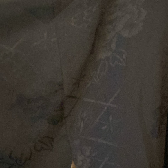 Vintage black silk kimino - fits small or medium.Like new. - Picture 8 of 9
